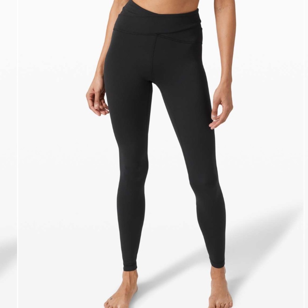 Lululemon Aligned Angles Super High Rise Tight 28". Size 6